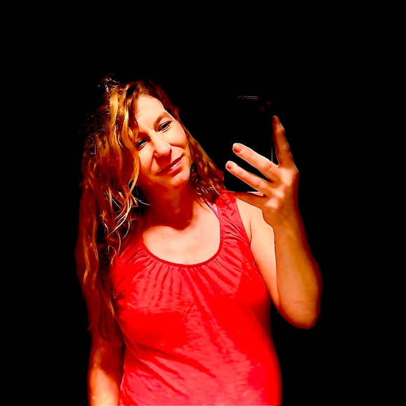 Meet your Posher, Tammy - Picture 1 of 1